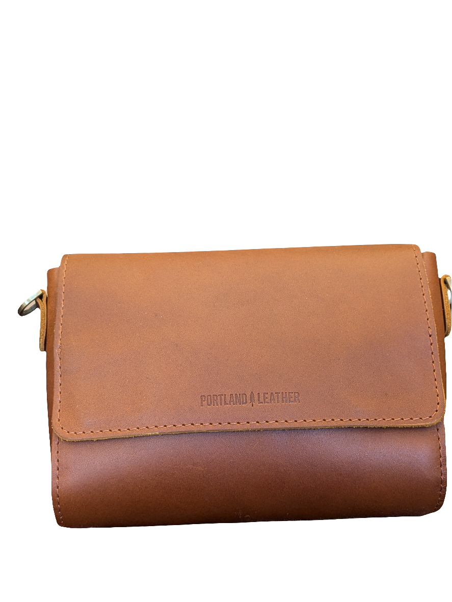 Portland Magnetic Leather Bag