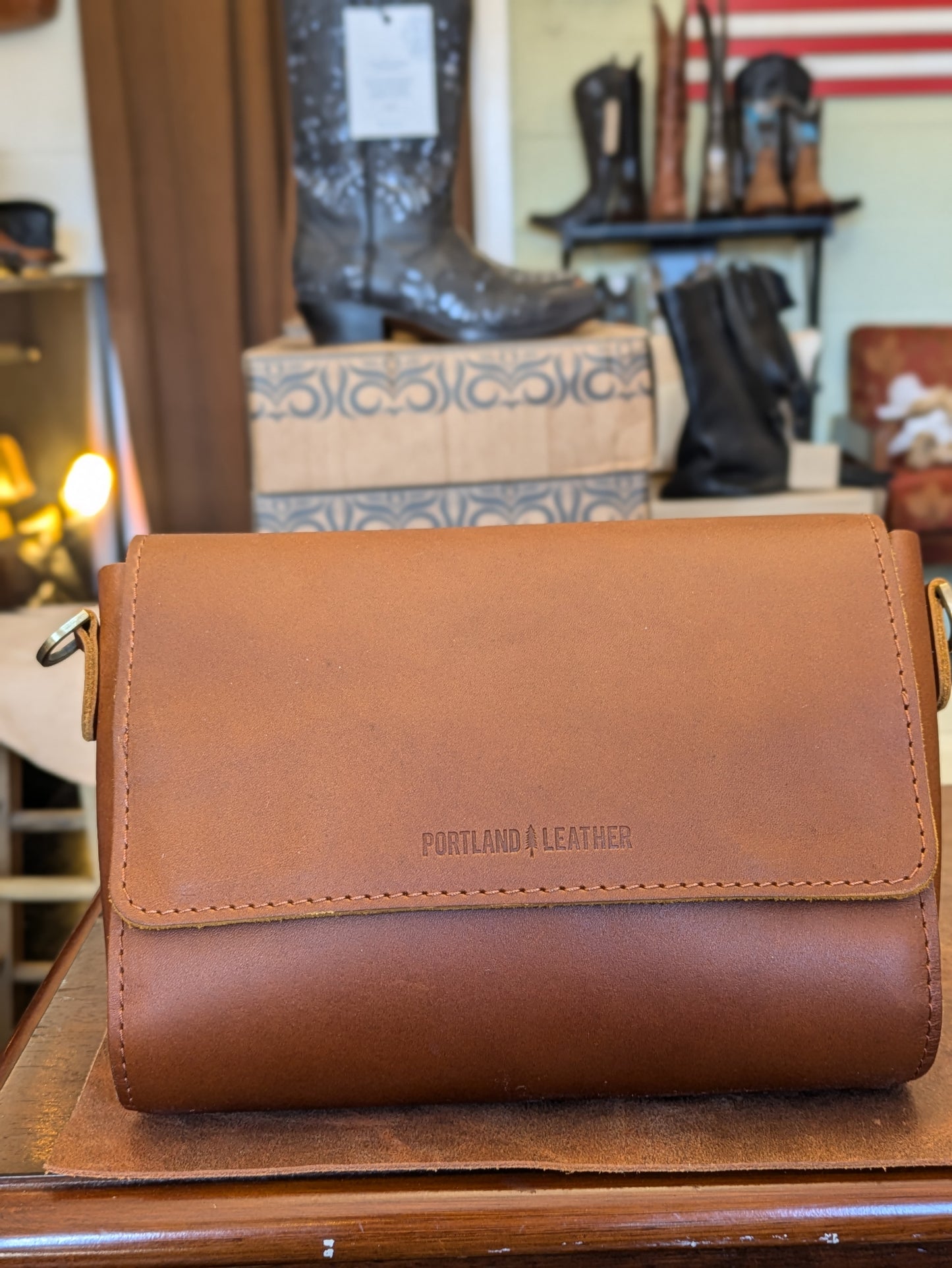 Portland Magnetic Leather Bag