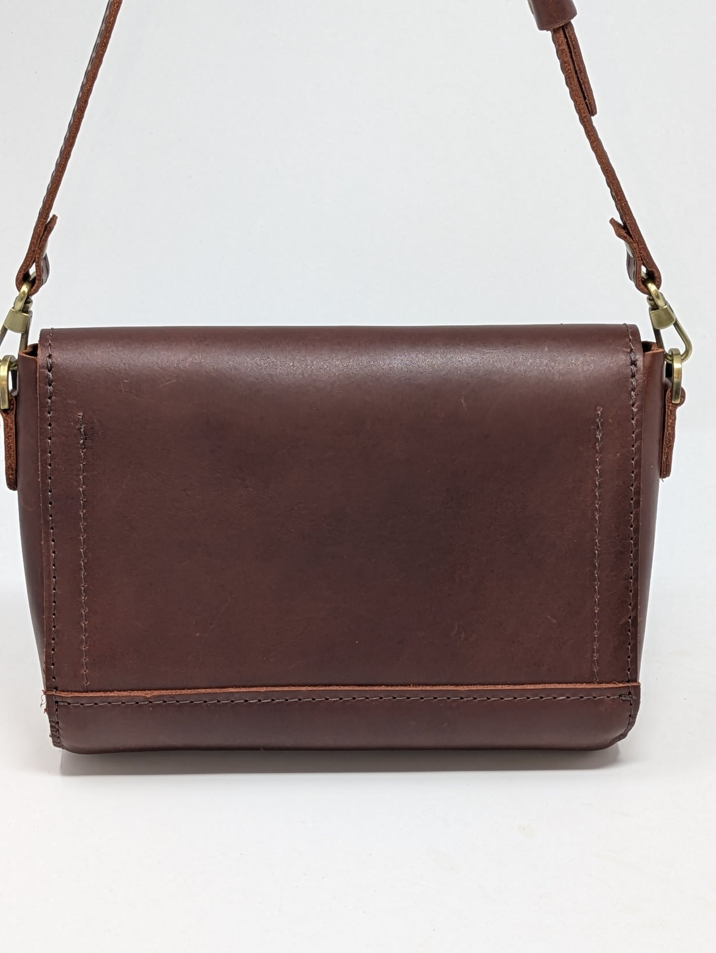 Portland Magnetic Leather Bag