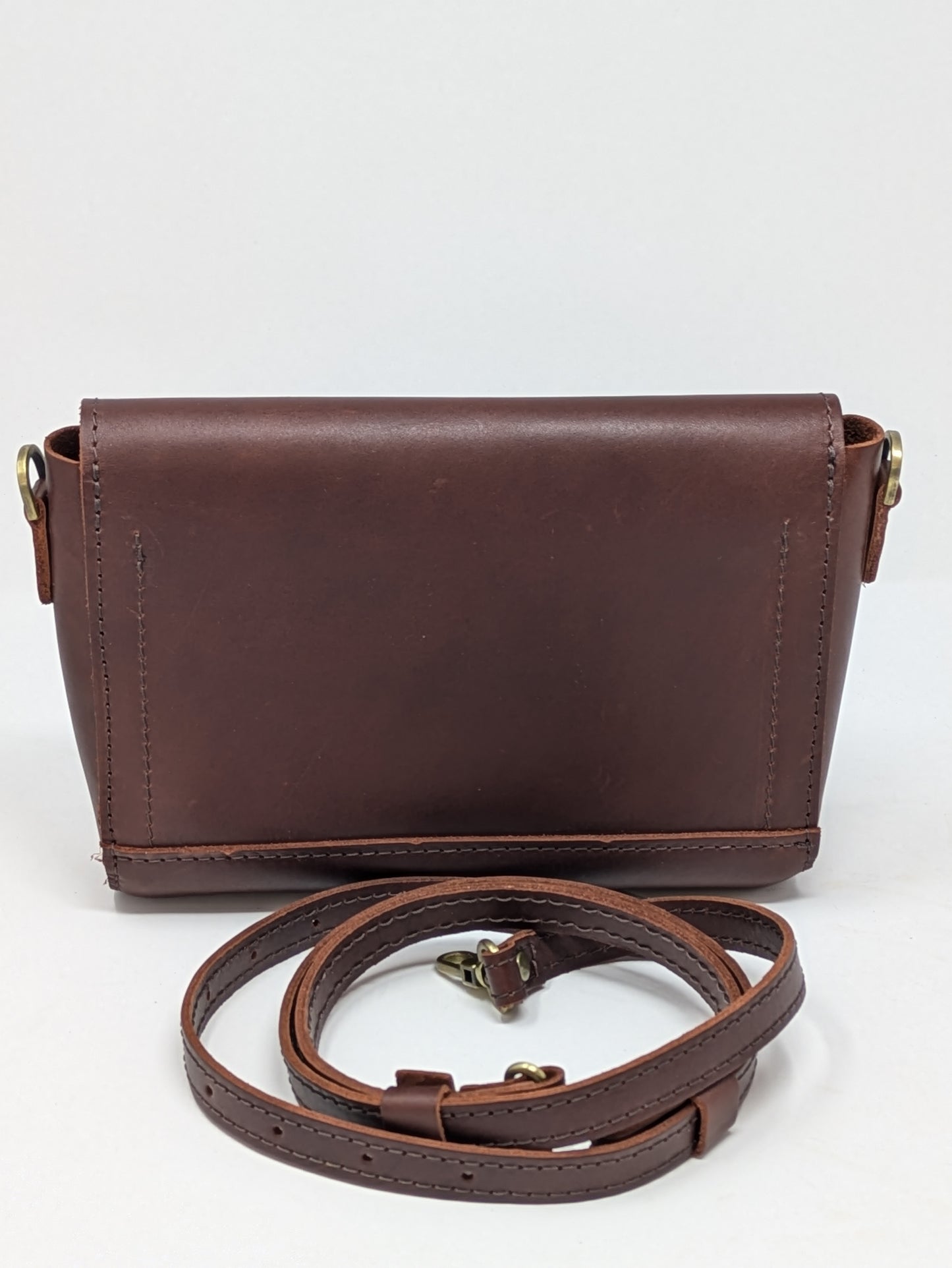 Portland Magnetic Leather Bag